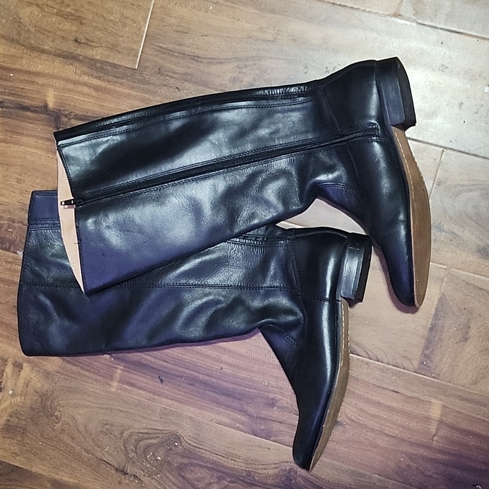Kenneth Cole Mea black leather riding boots sz 8